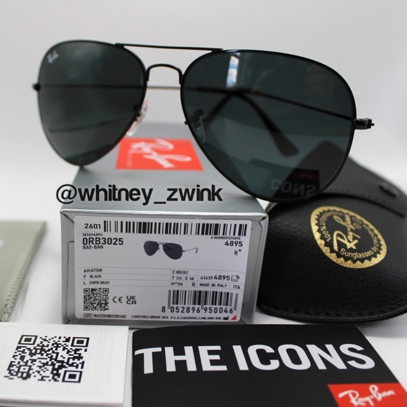 Model Display Ray-Ban Aviator Black  RB3025 58 / 62 - Picture 4 of 17